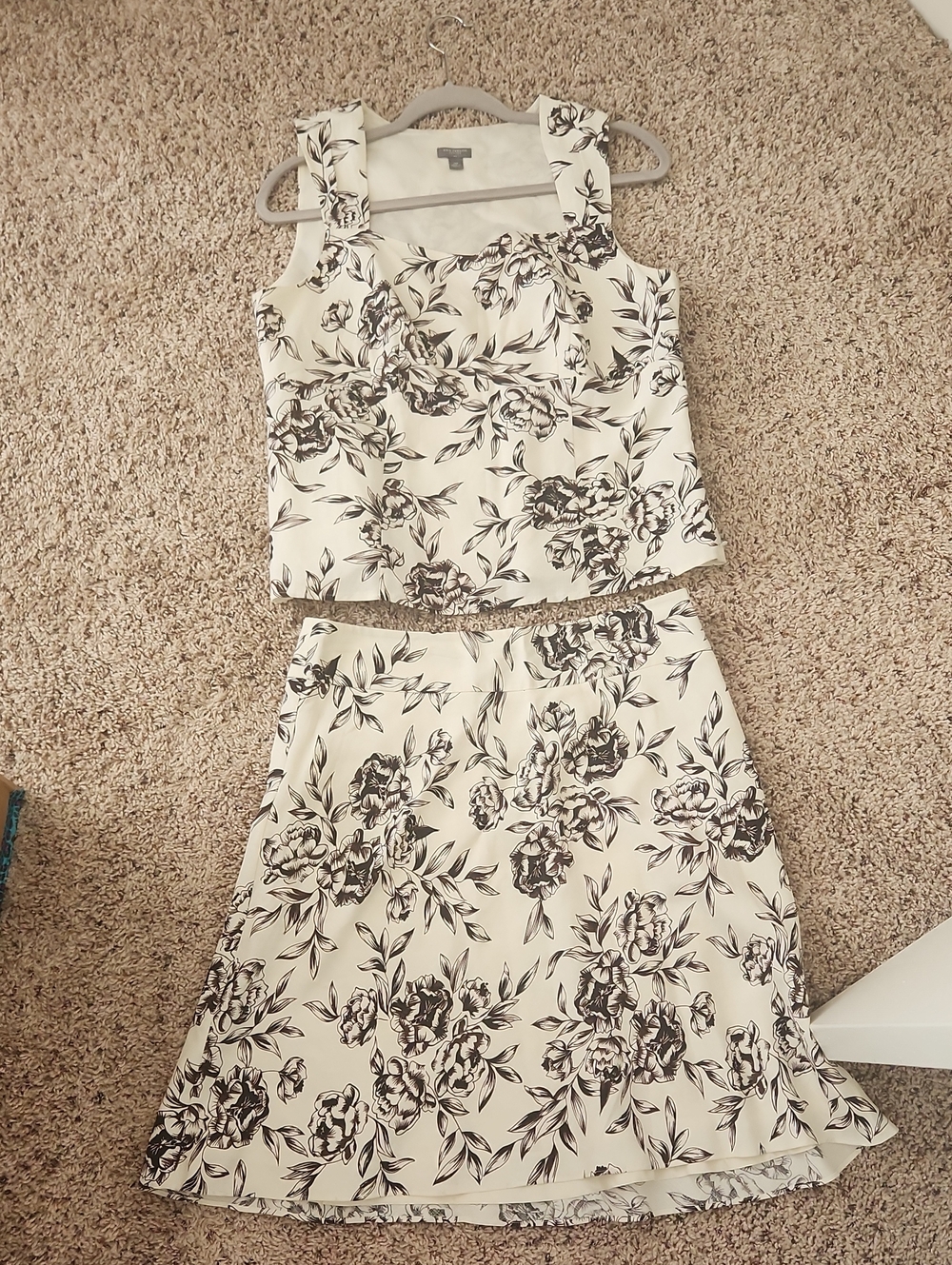 Ann Taylor Factory Cream and Black Floral Two-Piece Skirt Set